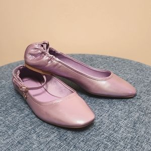 Bata Shoes, Italian Design, European size 38 or US size 8, Lavender color,NWT